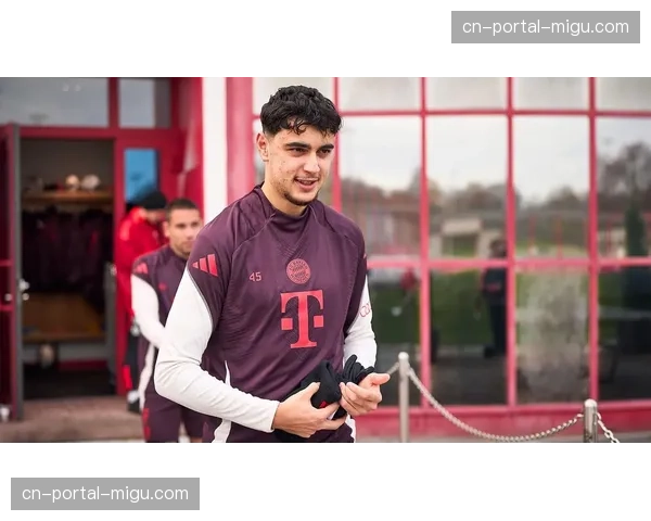 AC米兰帕夫洛维奇检查确认未骨折，但腿部大面积软组织血肿缺席本轮